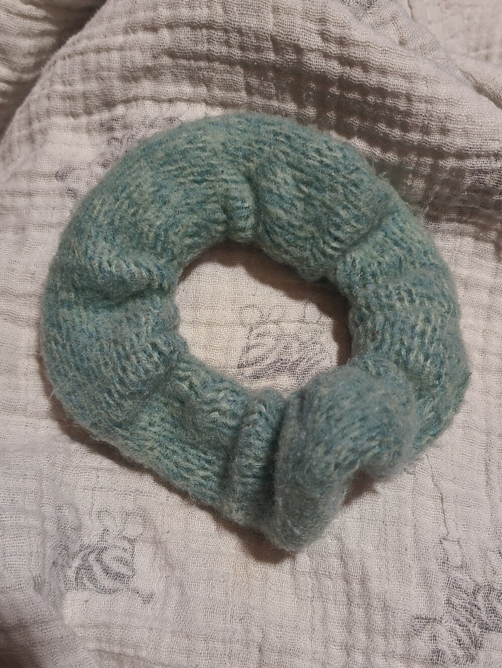 Knit Hair Scrunchie